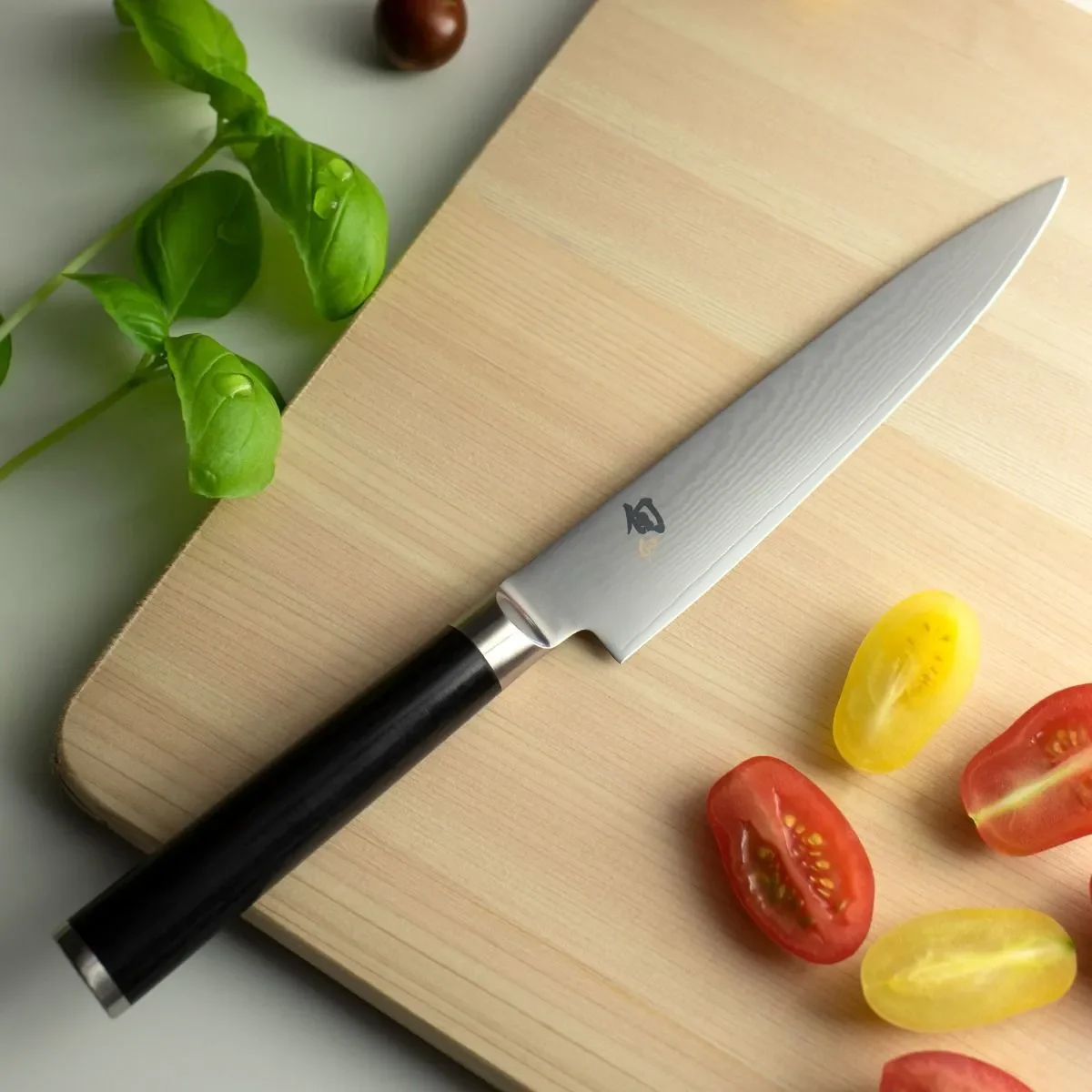 Kai Shun Classic Knife Gift Set (Chef 8", Utility 6", Paring 3.5" Knife) - Image 5