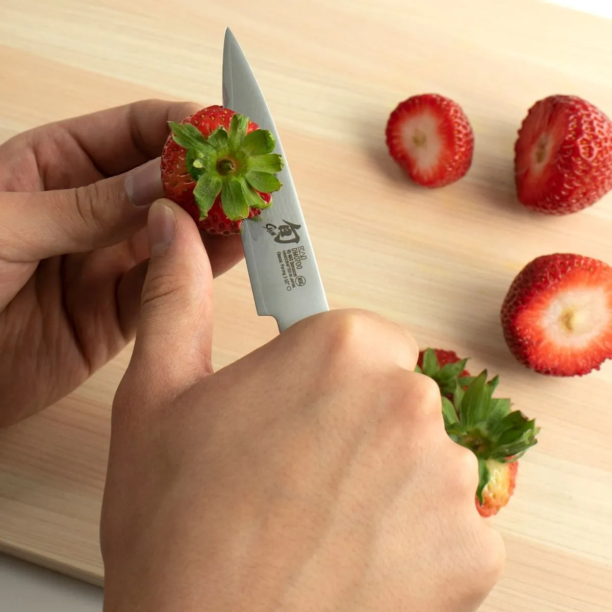 Kai Shun Classic Knife Gift Set (Chef 8", Utility 6", Paring 3.5" Knife) - Image 6